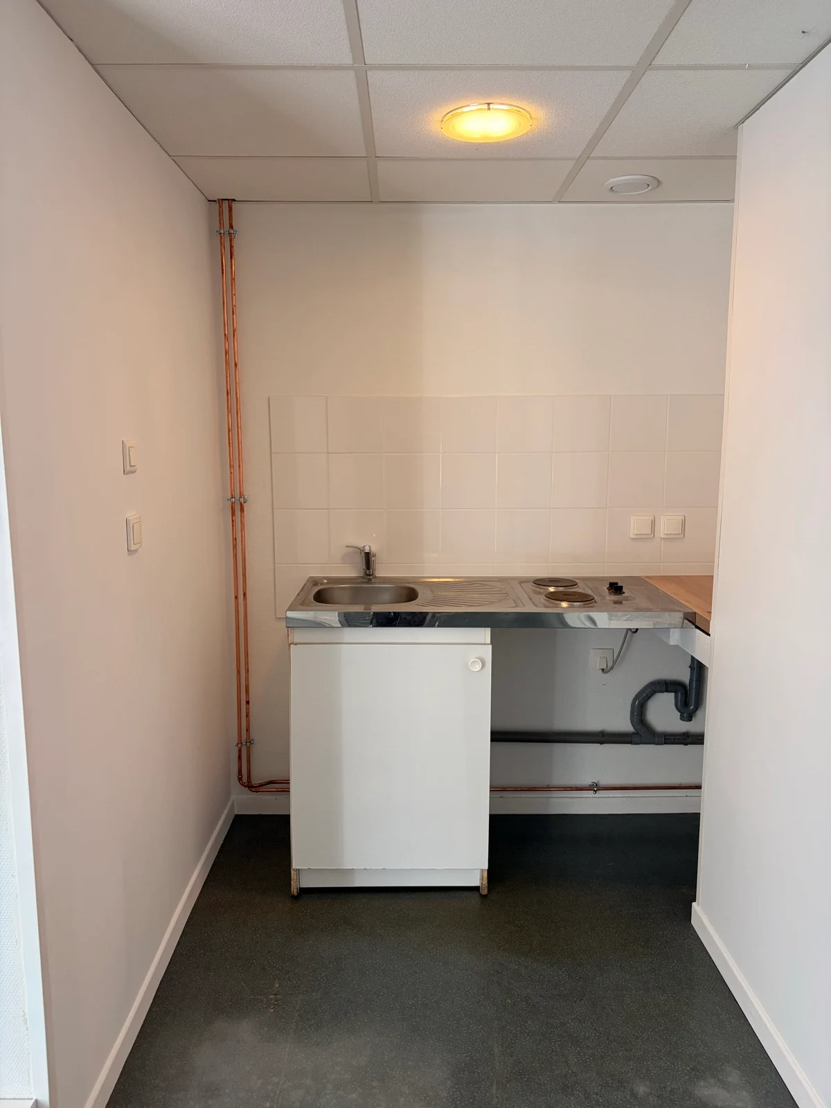 Transformation d'une kitchenette dans des locaux professionnels à Beaucouzé