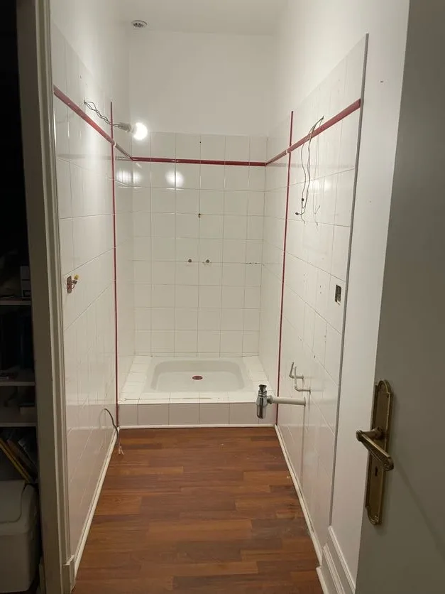Salle de bain d'origine, autre angle
